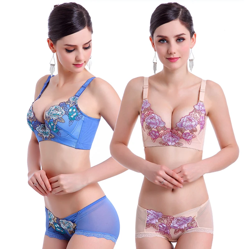 Комплект женского нижнего белья бюстгальтер с вышивкой и глубоким V-образным