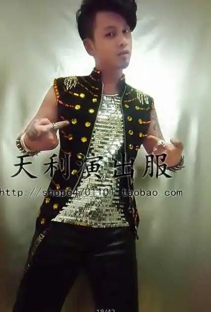 

Nieuwe klinknagel decoratie bar zanger DJ nachtclub DS mouwloze Mode persoonlijkheid Vesten kostuum Mannen slanke zwart vest