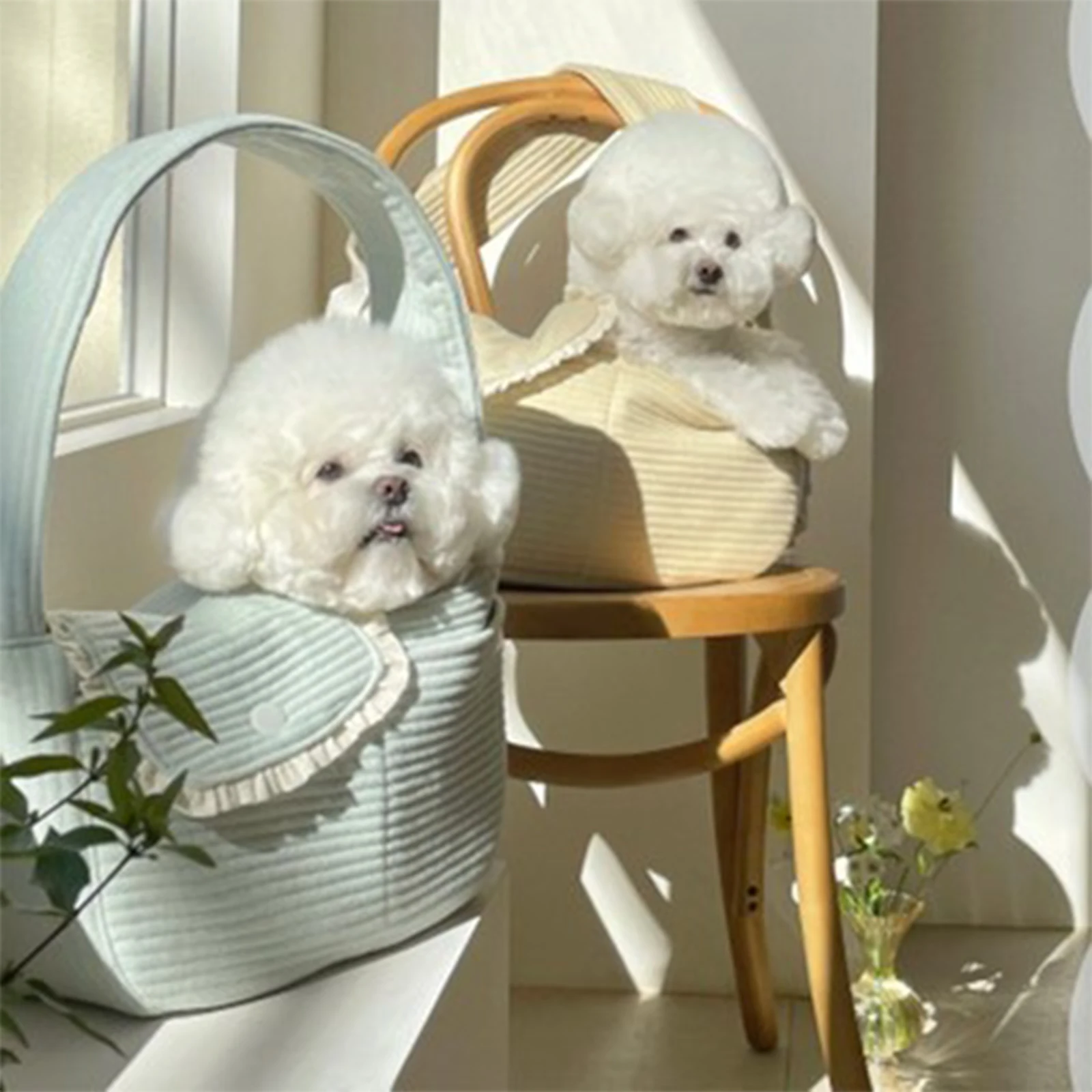 

Cat Dog Carrier Pet Soft Bag Carrier For Small Medium Cat Dog ,Outdoor Small Dog Cat Carrier Bag Bearing 4 Kg Pet.