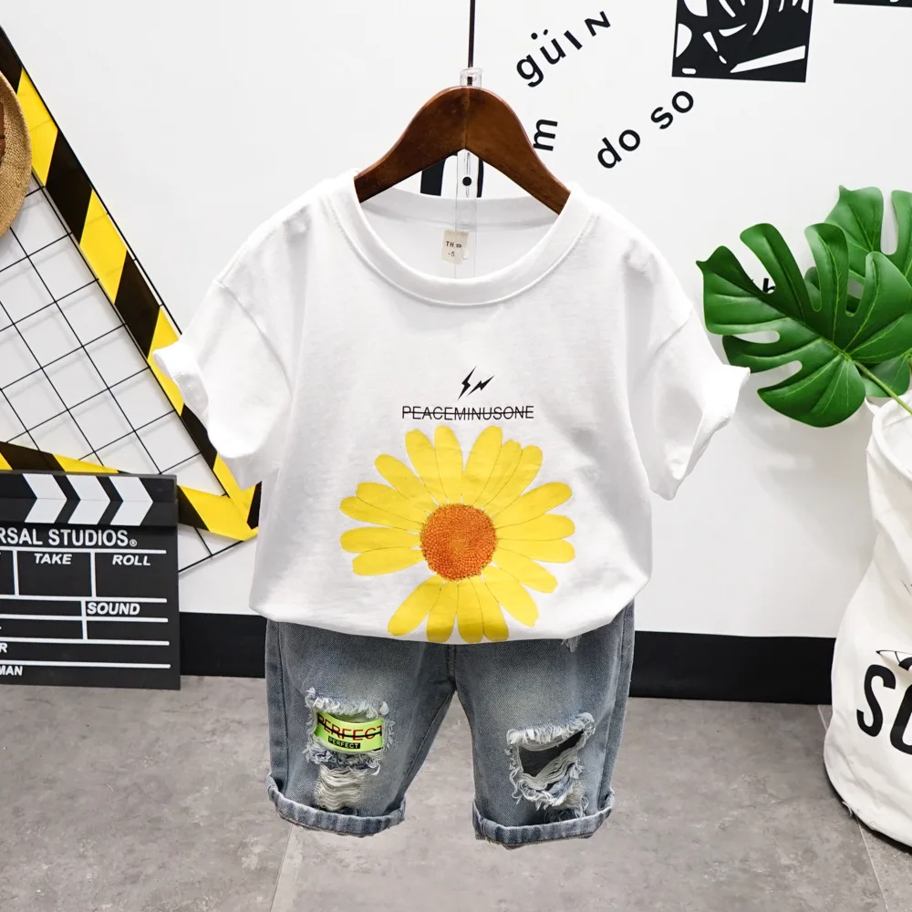 

2PCS Children's Sets Boys O-Neck T-Shirt and Pants Shorts Summer Casual Cartoon Daisy printing Cotton Kids Boy Clothes 2-7years