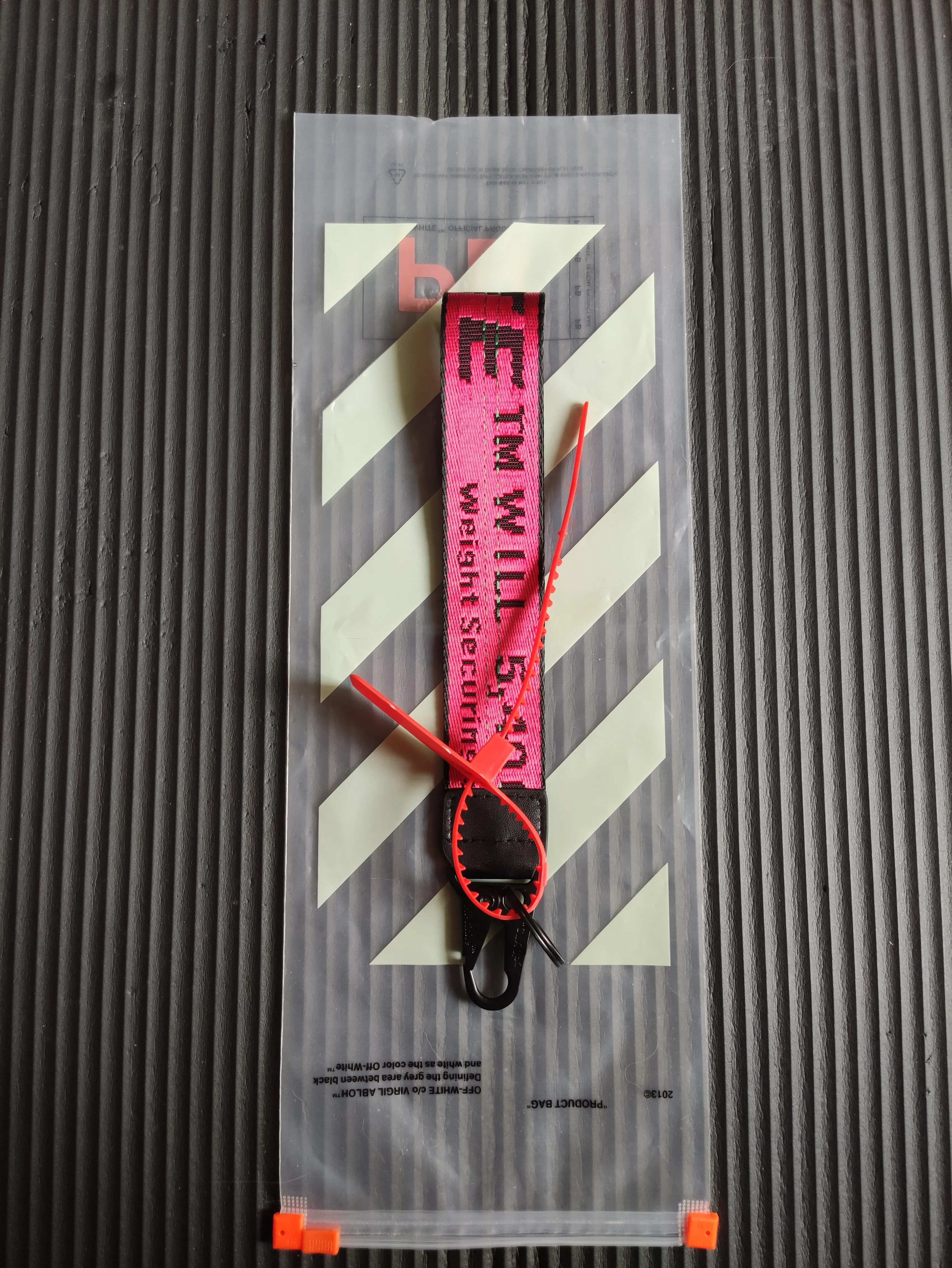 

European And American Fashion Brand OFF Keychain White Creativity Embroidery Jeans Bag Mobile Phone Camera Bag Pendant