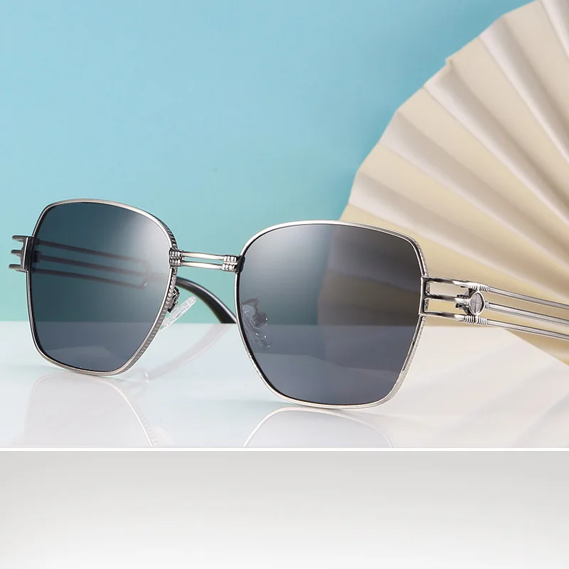 

Солнцезащитные очки с зеркальными линзами для мужчин и женщин, классические винтажные, в металлической квадратной оправе, роскошные дизайнерские, для вождения, путешествий, 2021