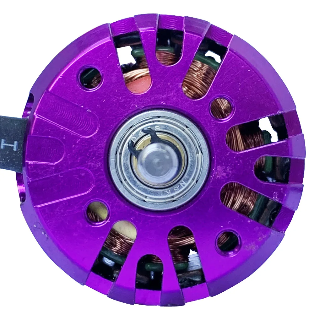 Бесщеточный электродвигатель постоянного тока с внешним ротором и большим