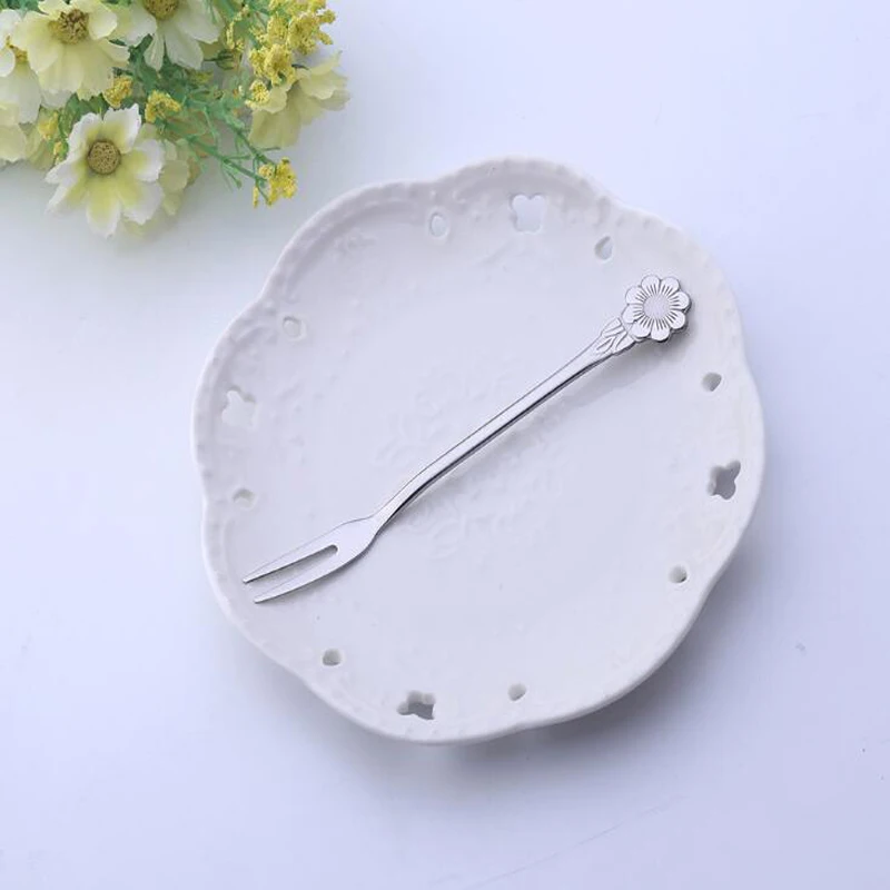 

New Fruit Fork Stainless Steel Two-toothed Fork Cake Fork Western Small Fork Multifunctional Household Kitchen Accessories
