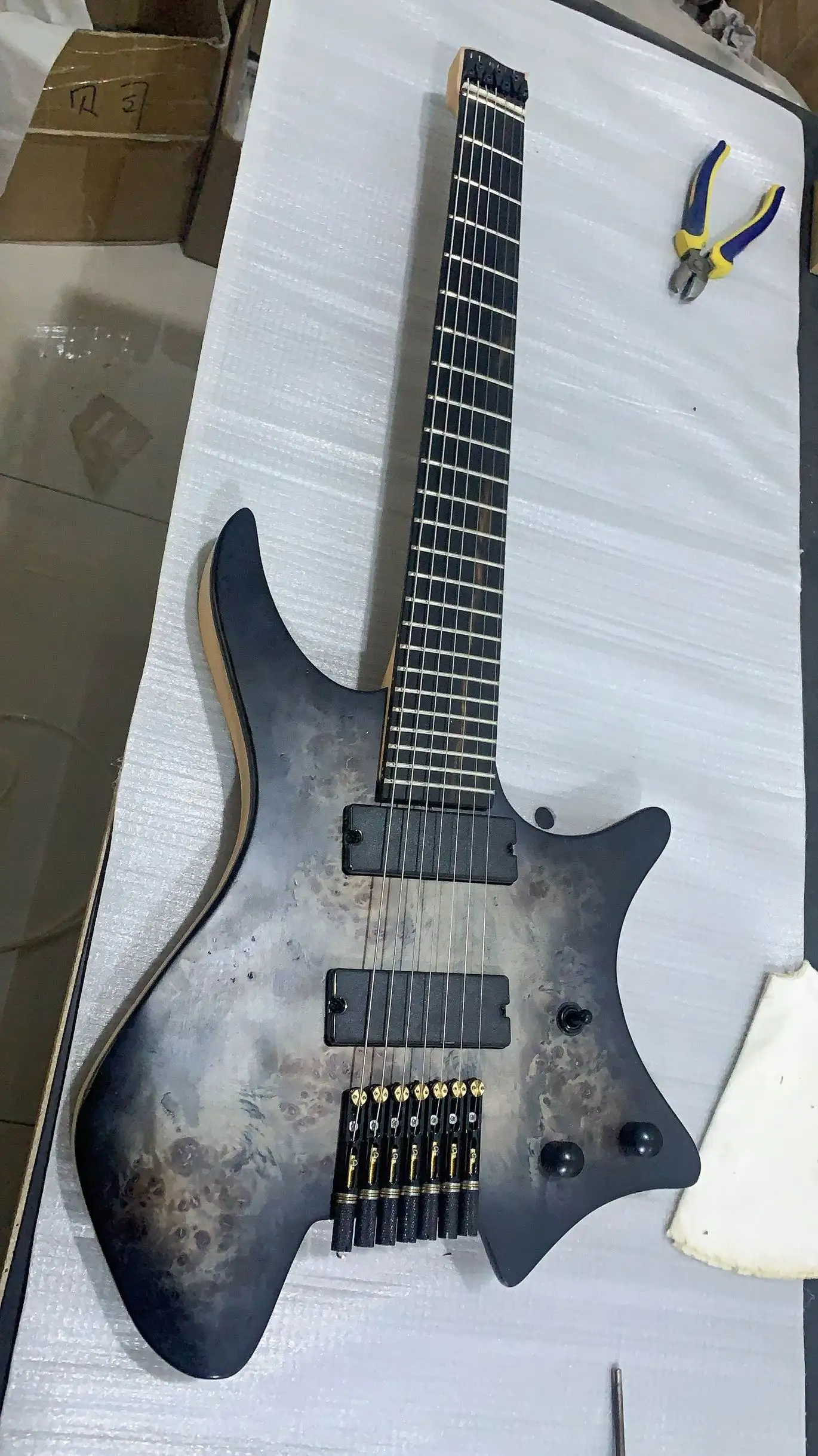 Оптовая продажа гитара без головы электрическая с 7 струнными гитарами Fanned ладом