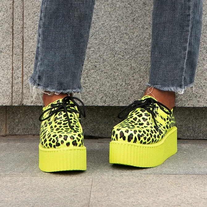 Женские замшевые кроссовки на платформе с зебровым узором повседневные 2021 -