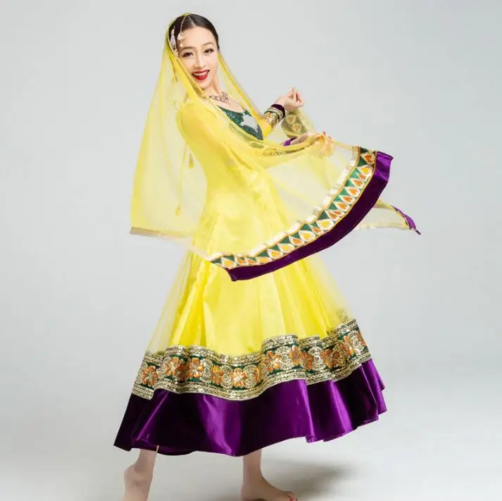 Индийский сари женщина девушка красивый принт танцевальный костюм стиль