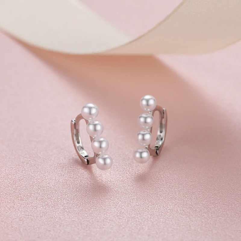 Серьги-кольца женские из серебра 925 пробы с искусственным жемчугом