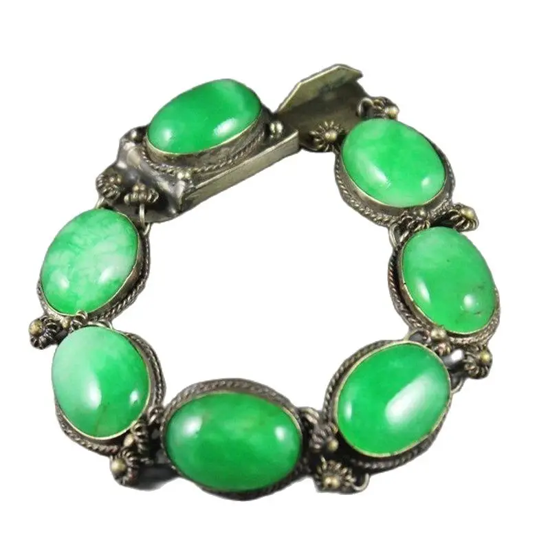 

Chinese Natural Green Jade Bracelet With Beautiful Jade Beads Bangle