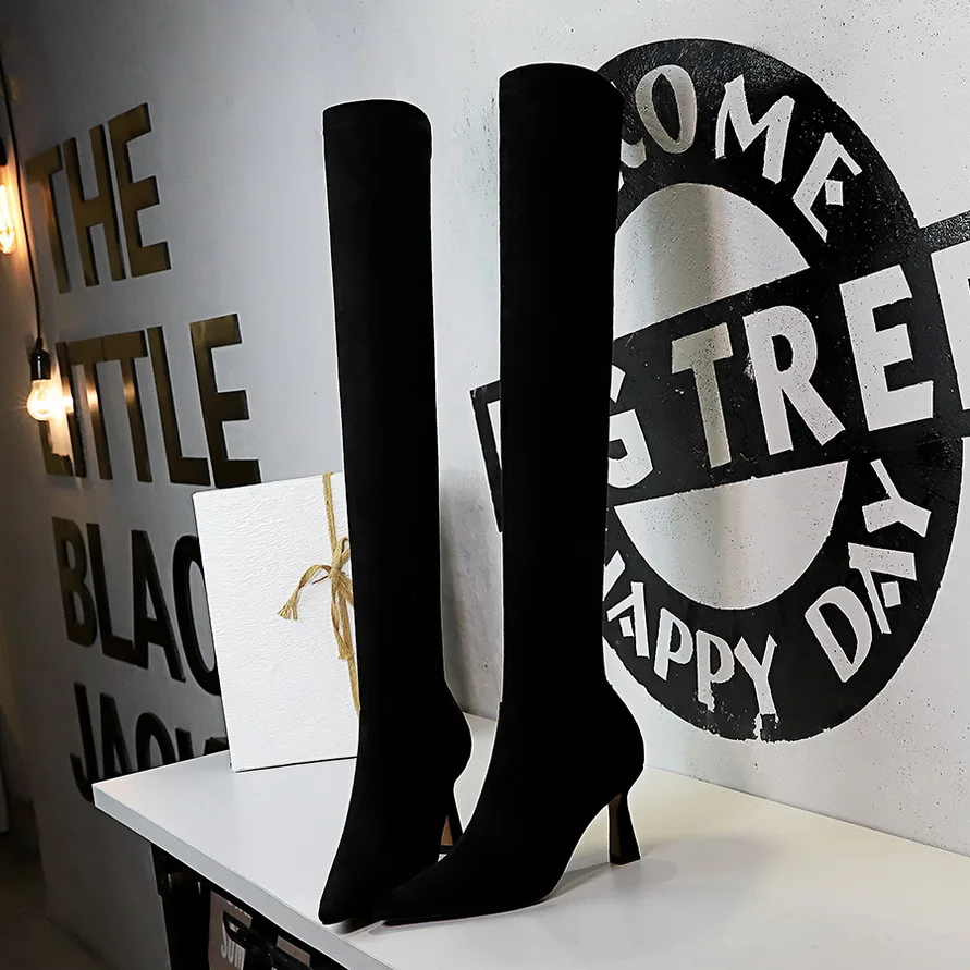 Ботфорты женские Стрейчевые выше колена на высоком каблуке зимние | Обувь