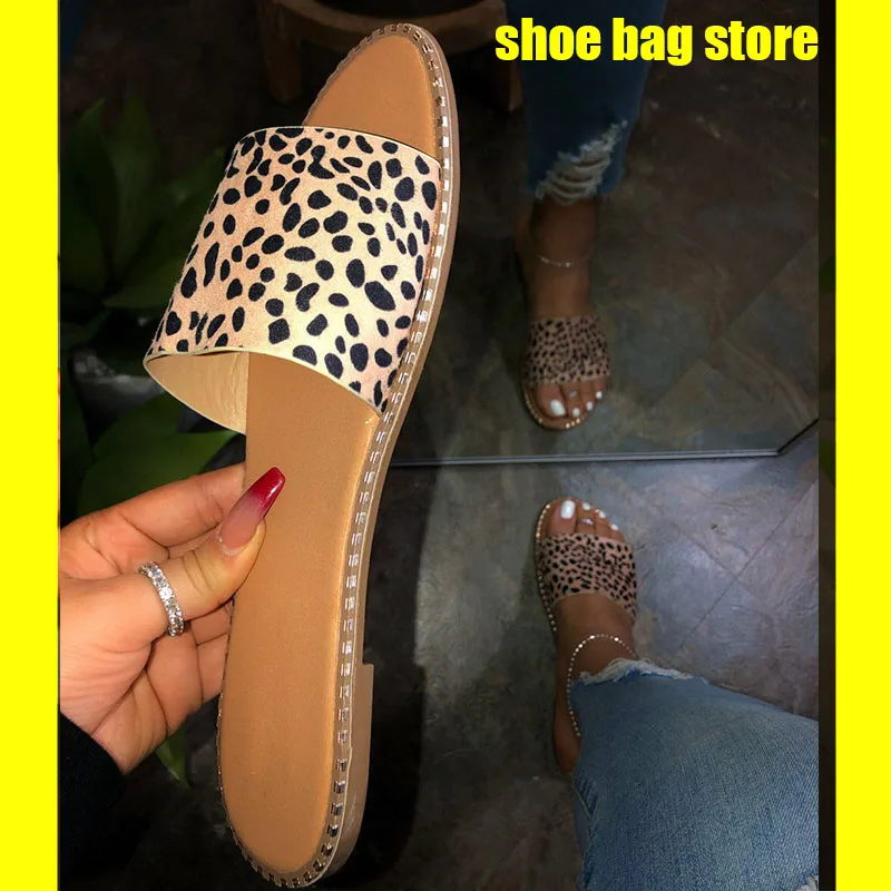 2020 тапочки Новая женская обувь Модные женские шлепанцы Вьетнамки Обувь на