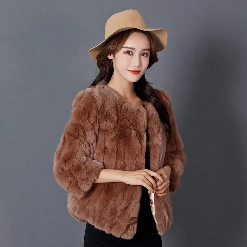 2023 Natural Fur Winter New Style Women's Clothing Leather Raccoon Fur Coat High Quality Fur Round Neck To Keep Warm Q218