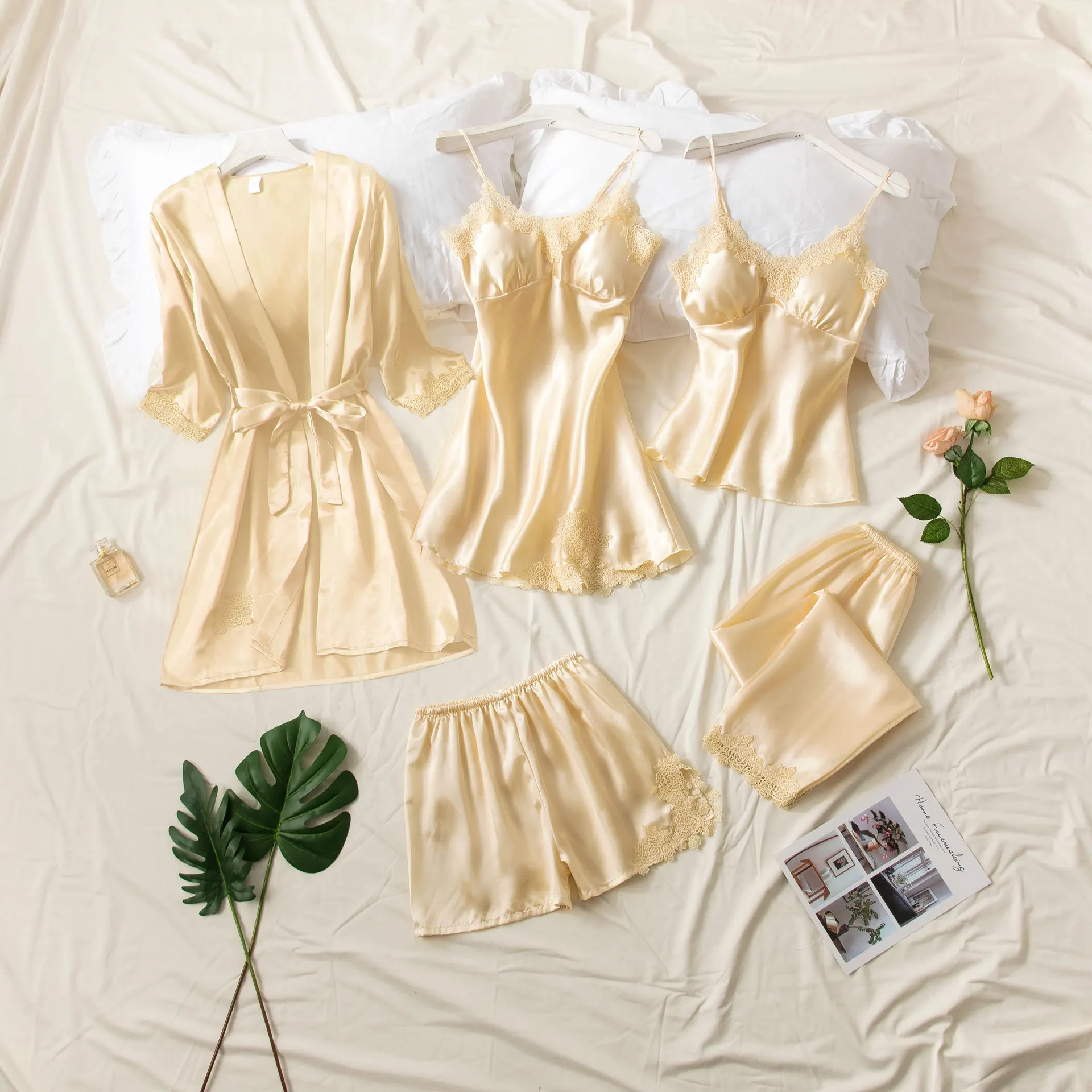 Пижамный комплект женский Шелковый из 7 предметов пикантная одежда для сна