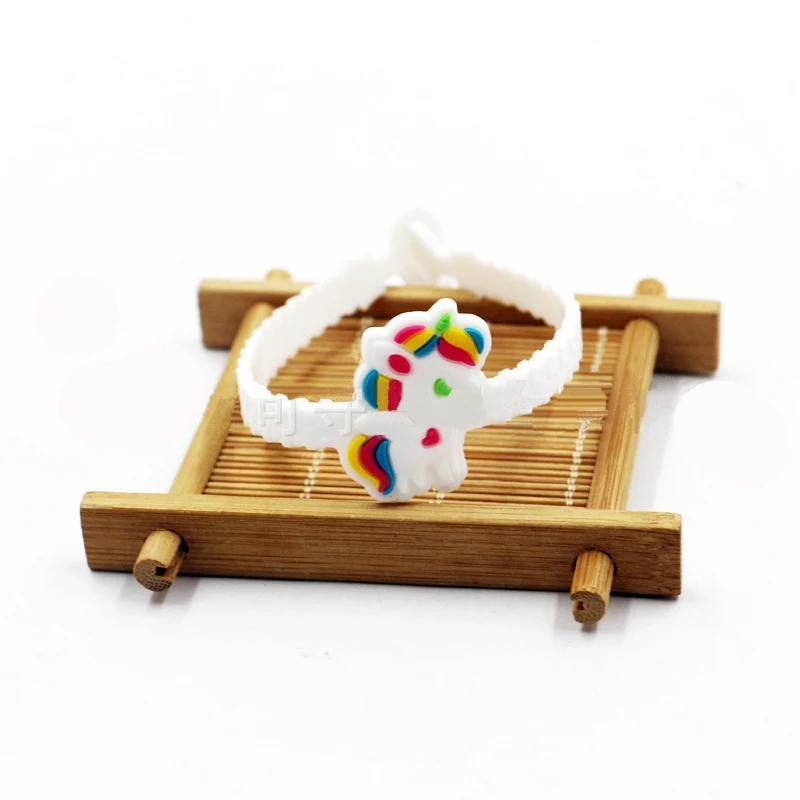 unicorn 8 10pcs 10 шт. мультяшный детский подарок на день рождения маленький игрушечный браслет Русалка Единорог ПВХ браслет кольцо детский подарок для душа Вечерние - Цвет: unicorn 8 10pcs