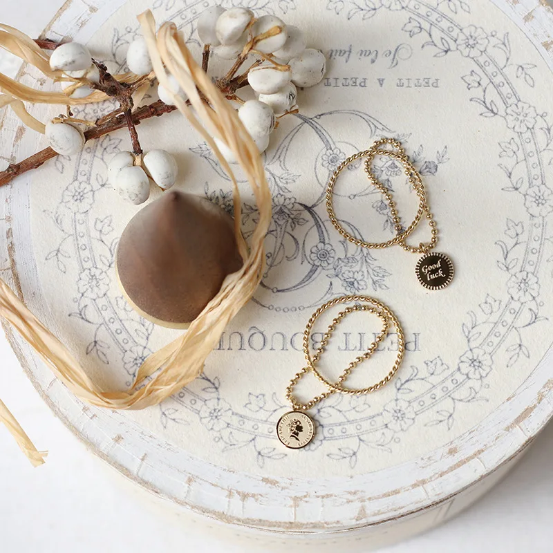 Набор колец для женщин Элизабет II Queen Good Luck круглые подвесные бусины титановая