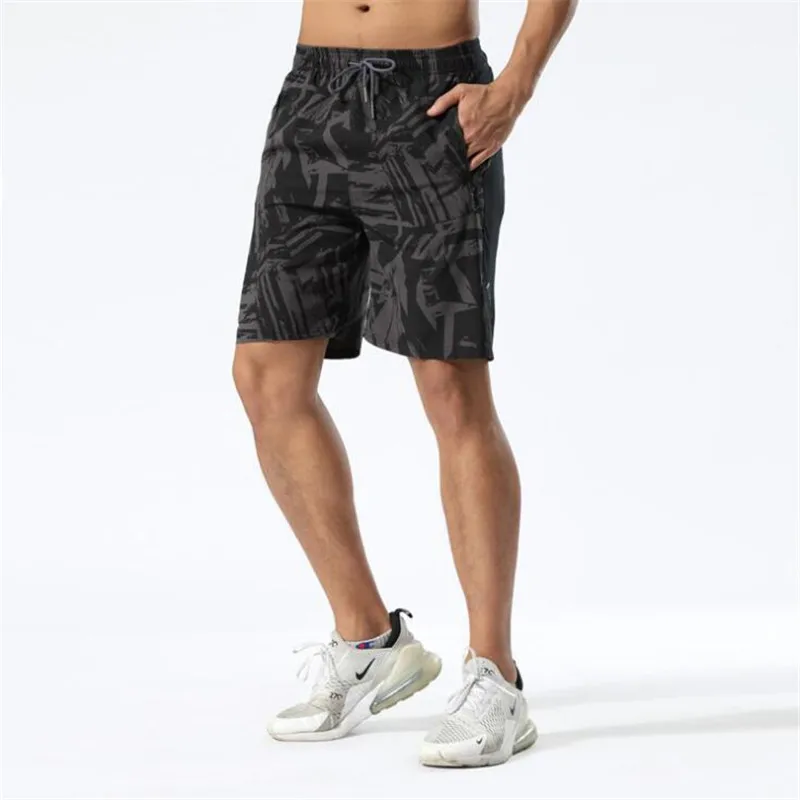 

Summer Men's Sports Shorts Quick Dry Fitness Gym Shorts Outdoor Running With Pocket Shorts For Men