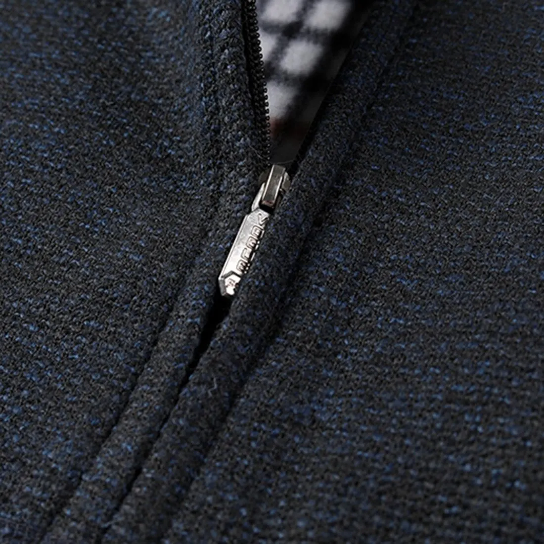 

2020 Autumn Men's Sweater Casual Long Sleeves Thickening Plus Size Velvet Warm Trend Shirt Sweater Jacket Coat