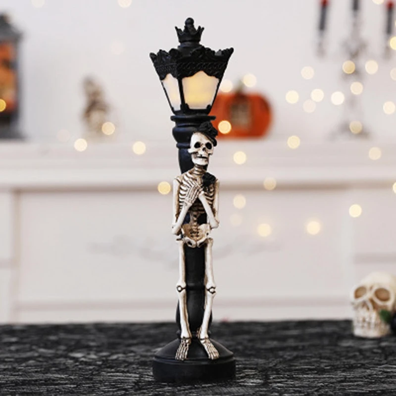

1 Pair of Halloween Simulation Street Lamp Decoration Supplies Skull Lamp Glow Haunted House Shopping Mall Bar Props