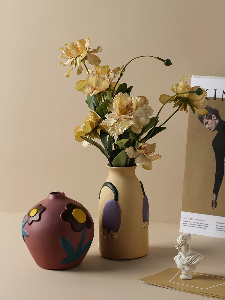 

Nordic Ceramic Vase Painted Crafts With Flower Pot Minimalist Desk Aesthetic Cute Room Home Decoration Accessories
