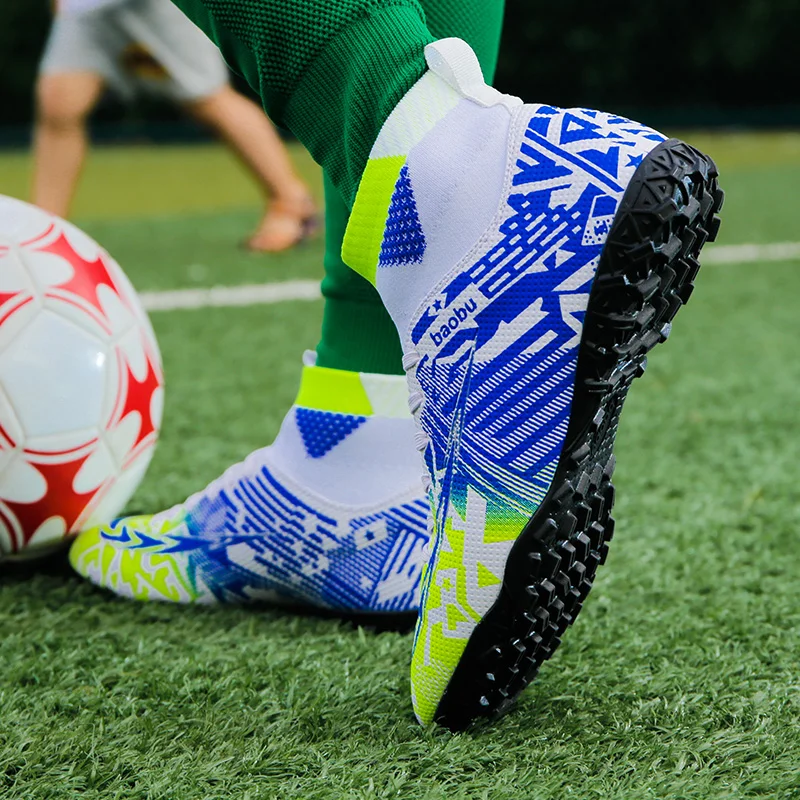 

Football Boots Men Professional Soccer Shoes Kids Sport Sneakers High Top Training Cleats TF/FG Botas De Futbol Sala Hombre