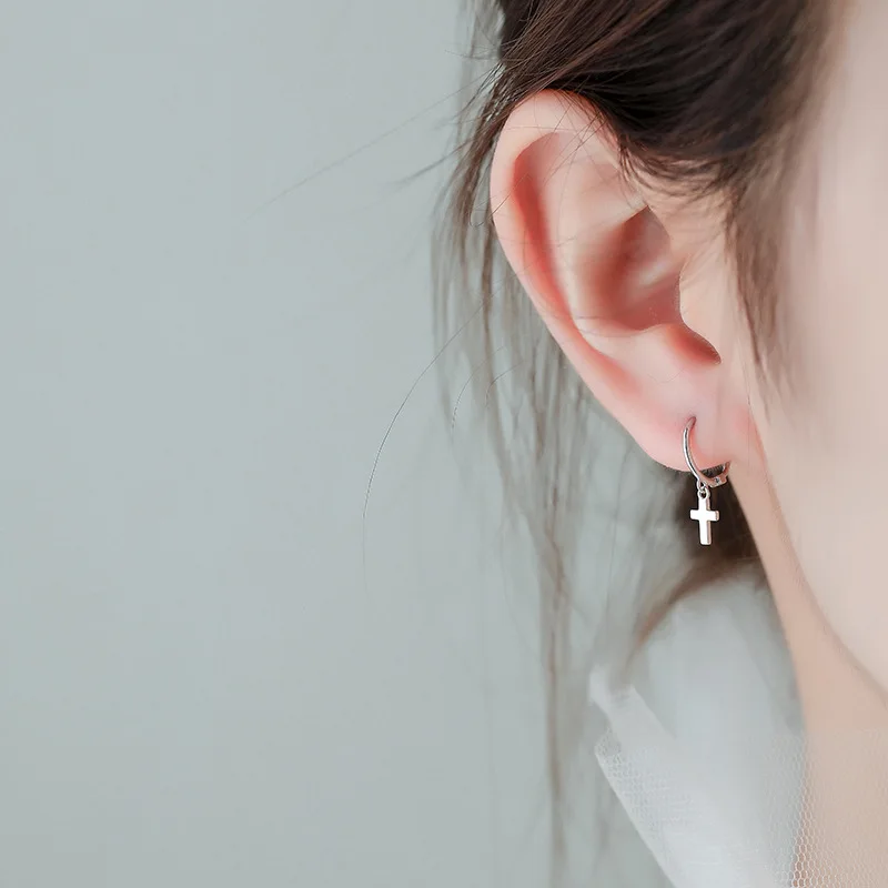 

S925 Sterling Silver Earrings with Geometric Cross Ear Clip Ear Stud Ornament Fashion Anti-Allergy Earrings for Women Gift