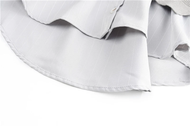 

[EAM] Women Big Size Gray Striped Big Size Blouse New Lapel Long Sleeve Loose Fit Shirt Fashion Tide Spring Autumn 2021 1DD4247