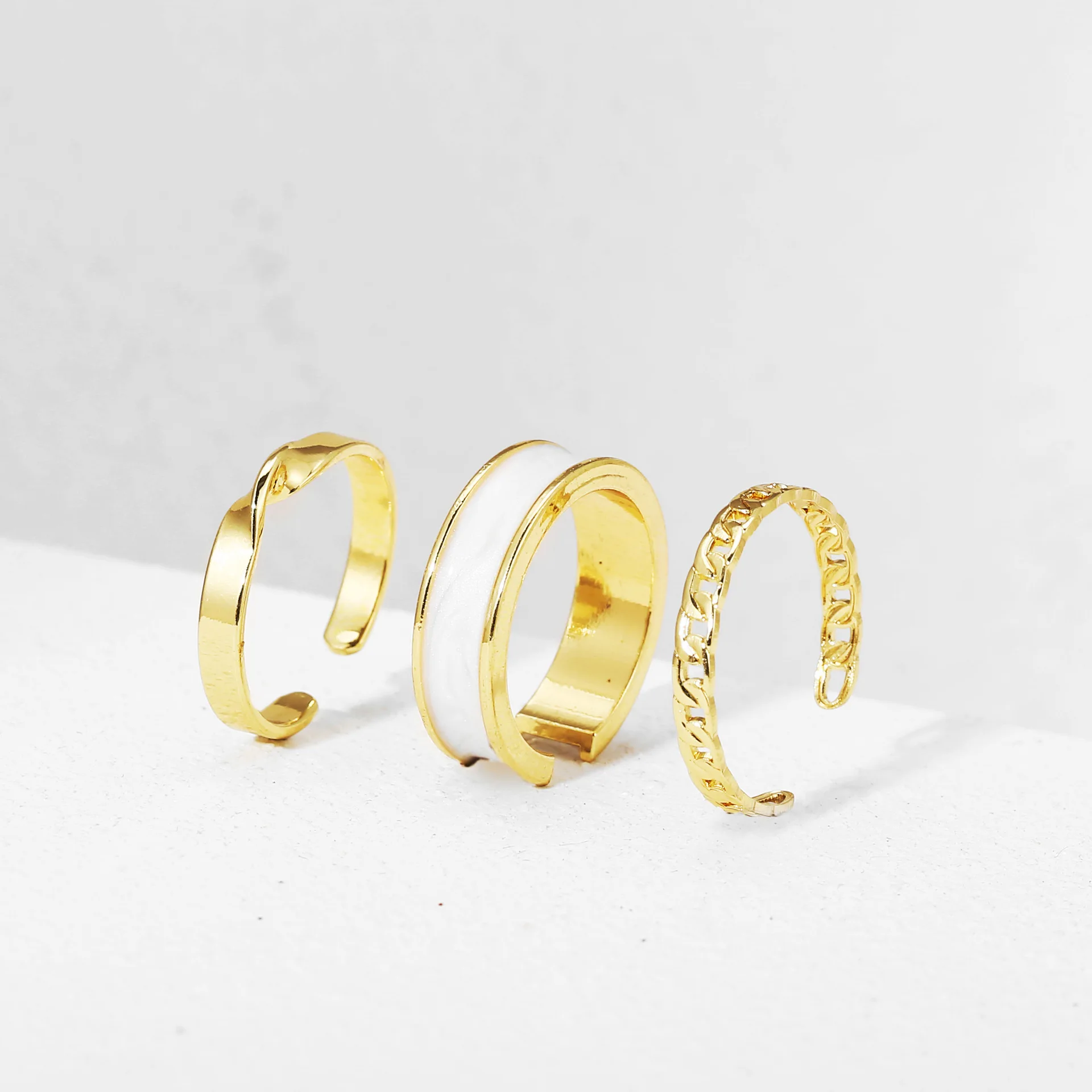 

3PCS Trendy Fashion Rings Simple Distortion Hollow Chains Wide Face Oil Opening Index Finger Ring Jewelry Women
