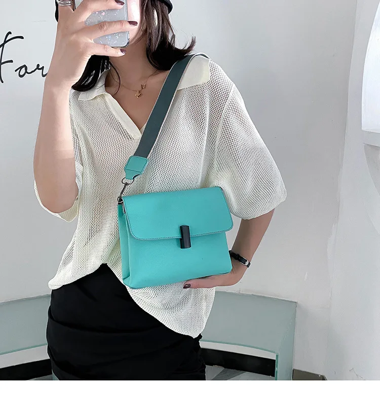 

Women's Handbags