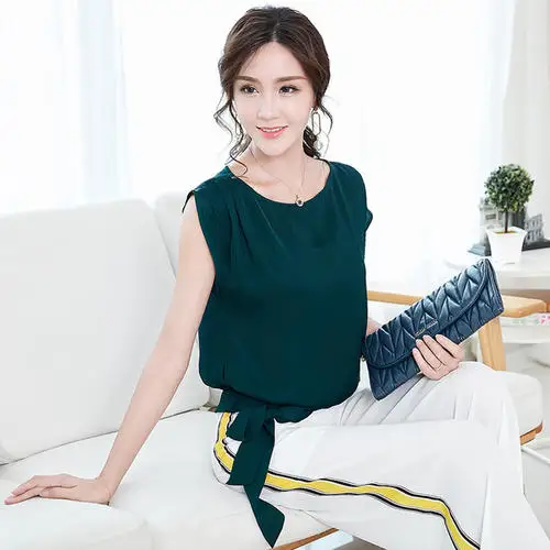 

2020 Women Short Sleeve RedShirt Top Garment