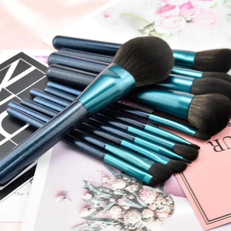 12Pcs Makeup Brushes Long Handle Brushes Foundation Soft Bristle Brushes for Salon Girls Make Up Brush Cosmetics Beauty Tools