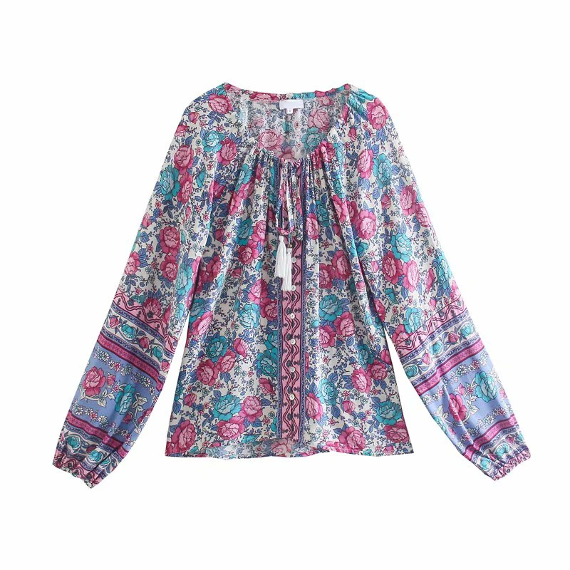 

Женская блузка с цветочным принтом, круглым вырезом и длинным рукавом