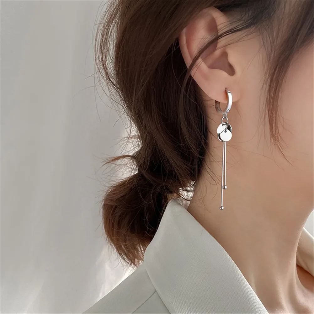 

Simple Disc tassel ear buckle Women's earrings wedding Long temperament Look thin dangle earring copper jewellery