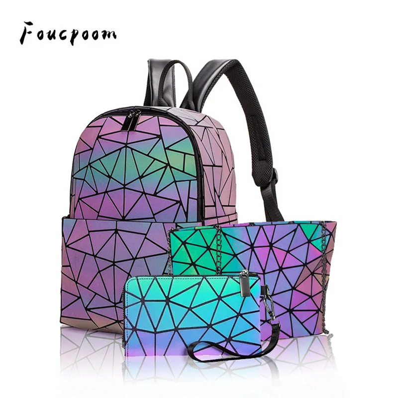 

2020 Large Capacity Women Pack Luminous Backpack Fashion Chain Package Geometry Hand Bag Folding Make Up Bag Zipper Cosmetic Bag