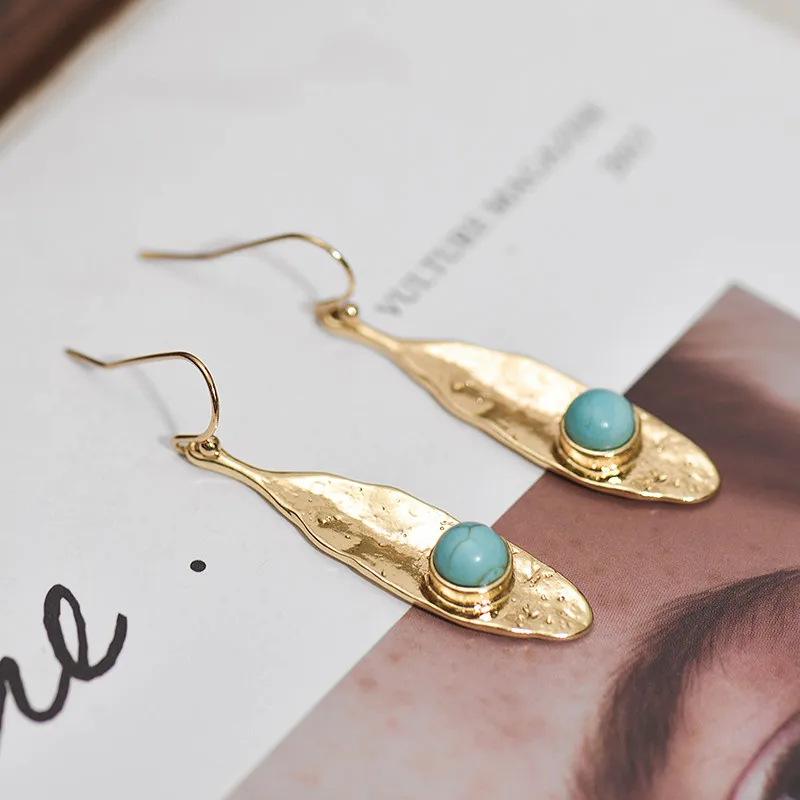 

New Gold Color Dangle Earrings Leaf Shape Women Long Charming Earrings With Stone Vintage Pendientes Jewelry For Party