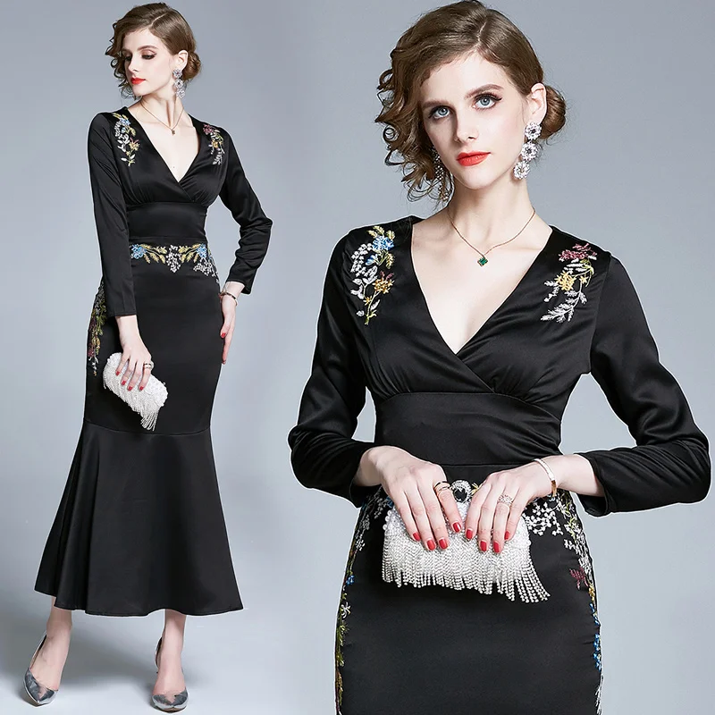 

2021 Autumn High Quality women Embroidery Dress Long sleeve V-Neck embroidered mermaid dress