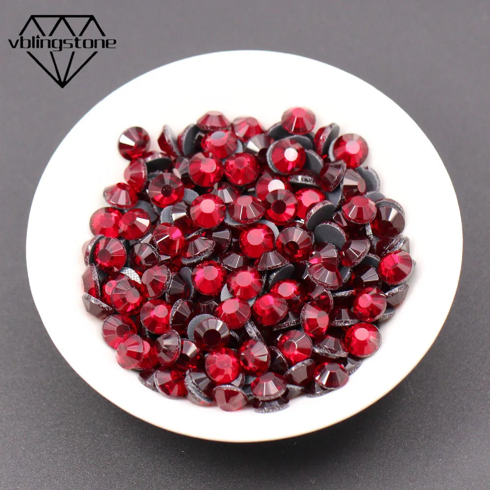 Лидер продаж стразы с горячей фиксацией кристаллом Сиам плоской задней стороной