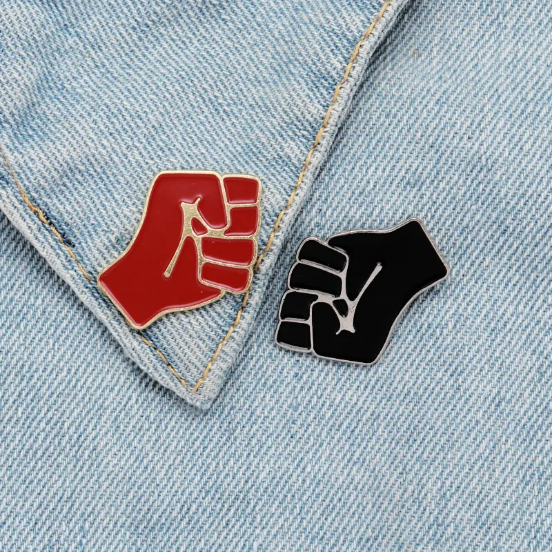 Креативные булавки в виде приподнятого кулака черные и красные броши символа