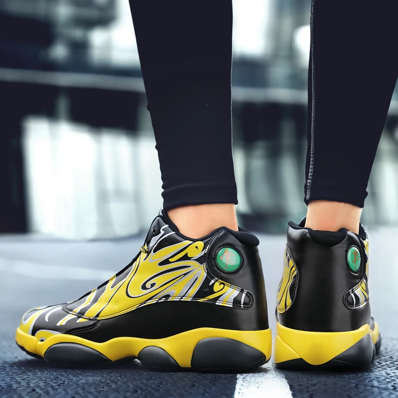 Boys Basketball Boots Yellow Youth Athletic Trainers Training Classic Men Basketball Shoes Stylish Retro Sport Shoes Men 36-46