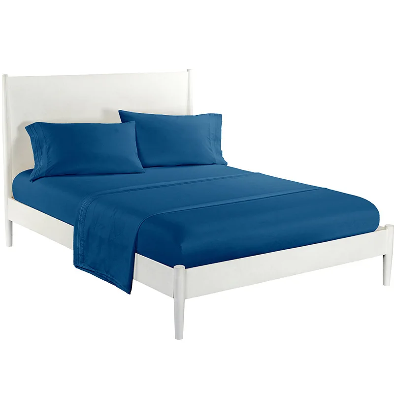 Комплект однотонного постельного белья с вышивкой 4 шт. простыня наволочка