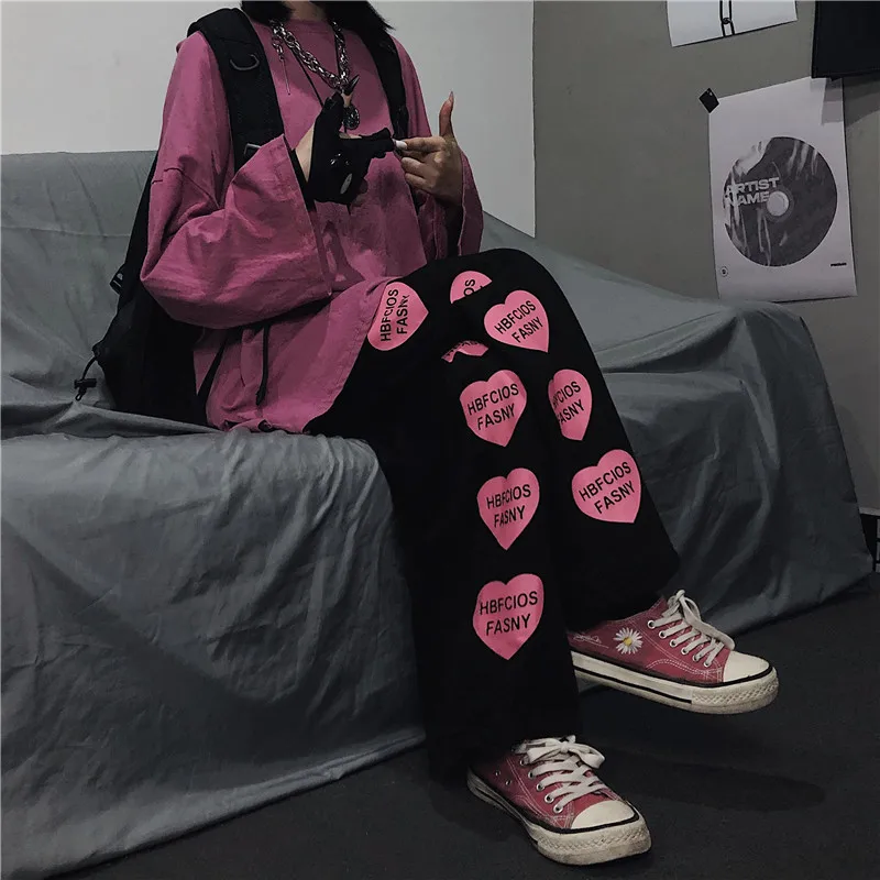 

Брюки женские с принтом Love, универсальные прямые тонкие свободные хипстерские штаны с заниженной талией и широкими штанинами, уличный стил...