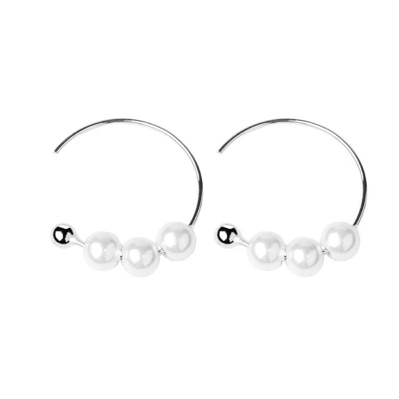 

Modern Jewelry Exaggerated Personality Earrings Three Simulated Pearls Simple Personality Metal Earrings For Girl Lady Gifts