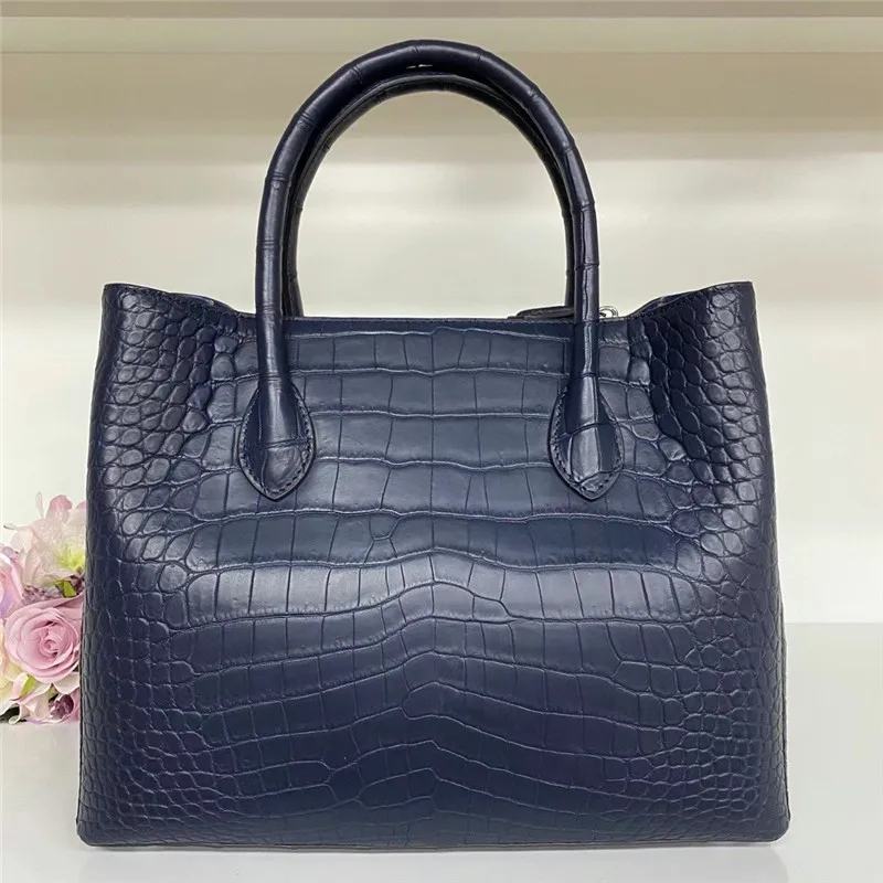 Рисунок 2 - Женская сумка-тоут из натуральной