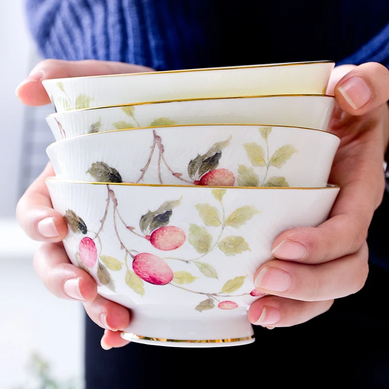 Европейский керамический роскошный комплект чашек для чая фарфоровые тарелки