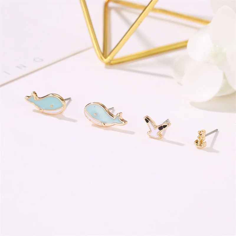 Женские корейские милые серьги в виде Кита синего цвета изысканные