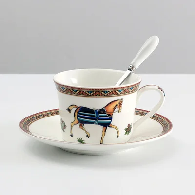 

Coffee Cup Vintage Designs Porcelain Tea Set Bone China Cups And Saucers Set with spoon Ceramic Drinkware Birthday Gift