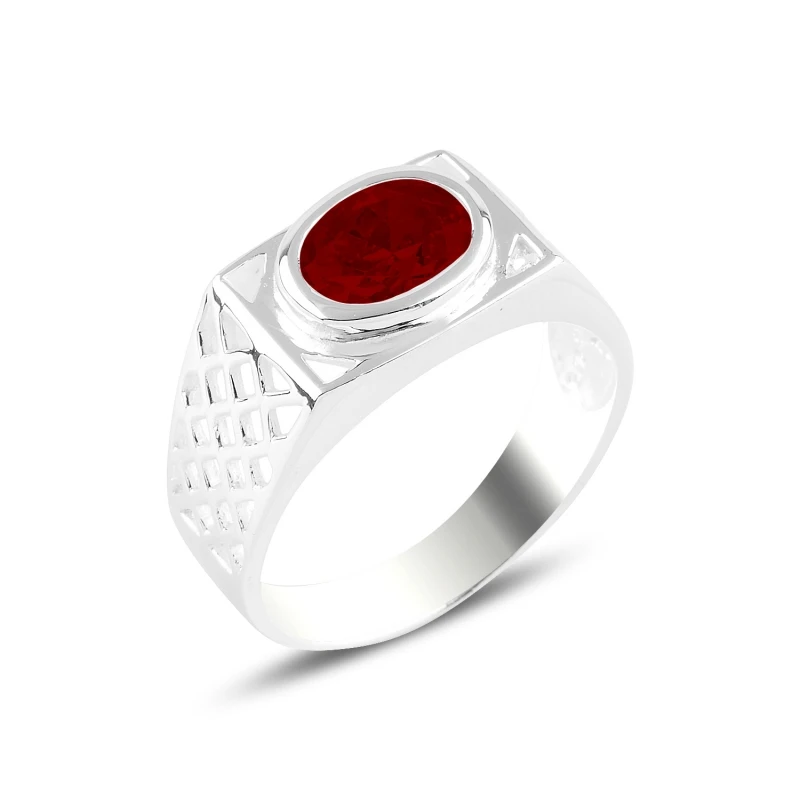 

Silverlina Silver Garnet Zircon Stone Ring