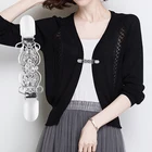 Модный свитер в стиле ретро, блузка с зажимом и пряжкой, декоративная цепочка, кардиган, декоративная брошь