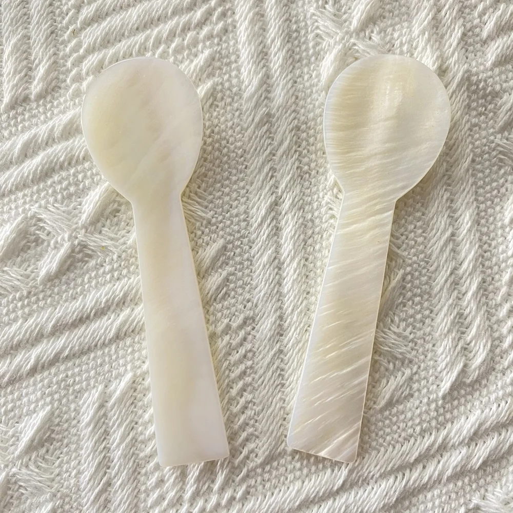 

Сервировочные ложки из перламутра 2 шт.