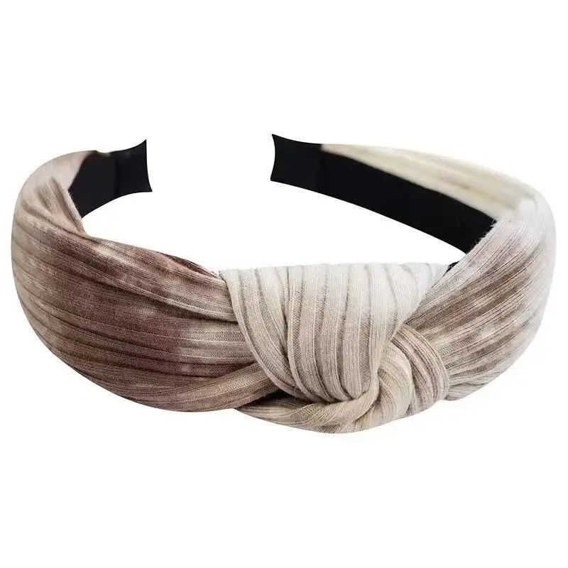 Рисунок 2 - Женская хлопковая повязка на голову в полоску