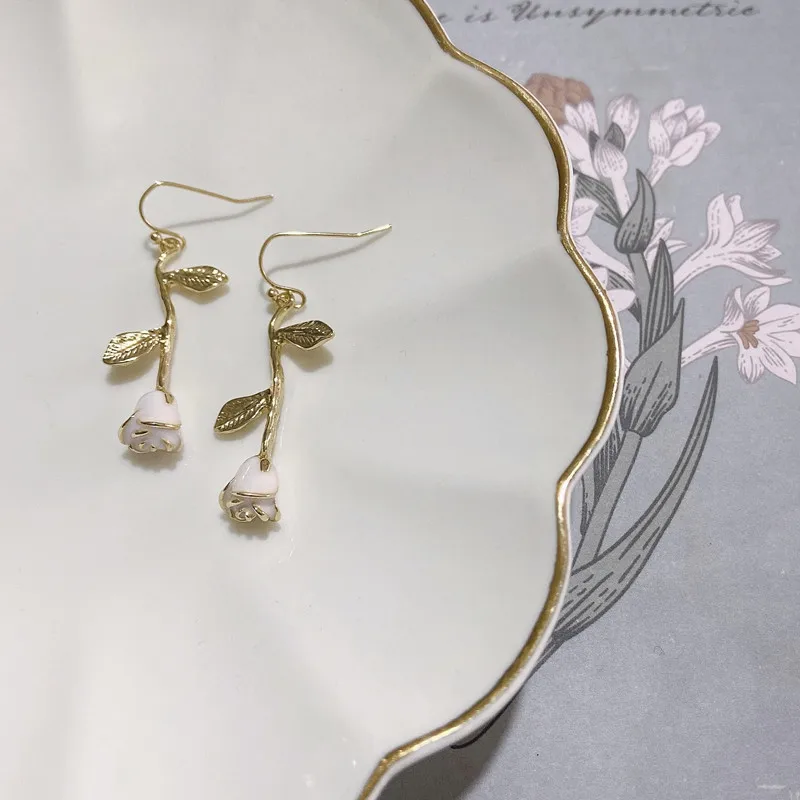 

French Romantic Temperament All-Match Gentle White Rose Flower Branch Leaf Long Earrings